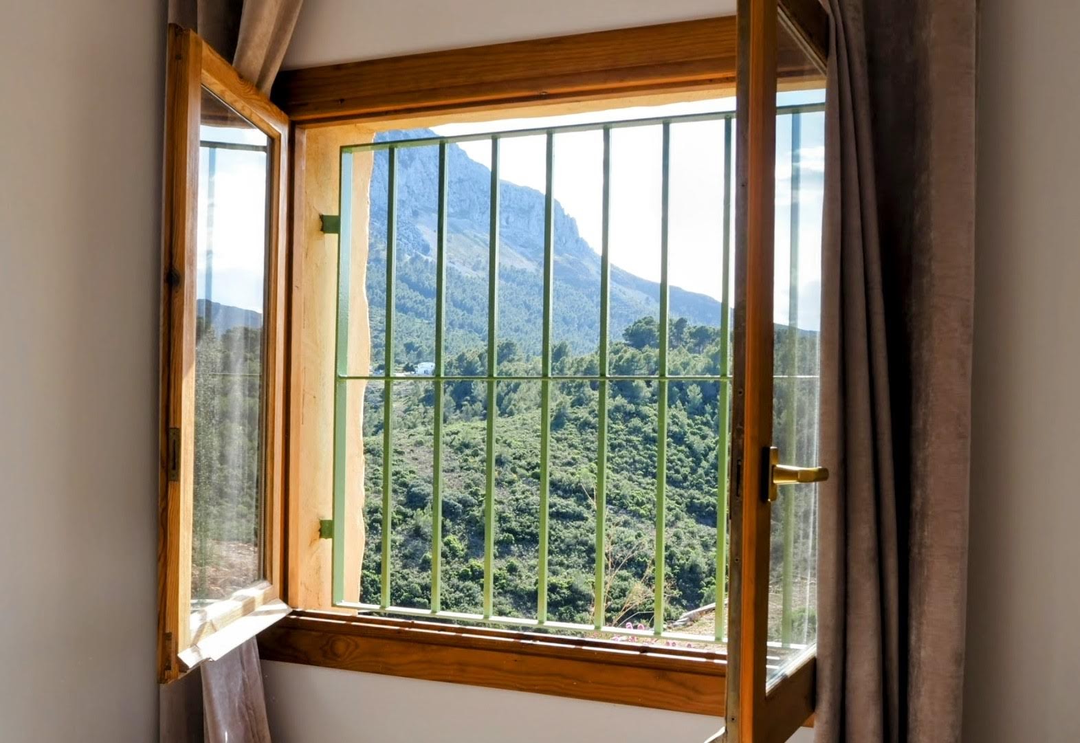 Bergzicht vanuit de slaapkamer